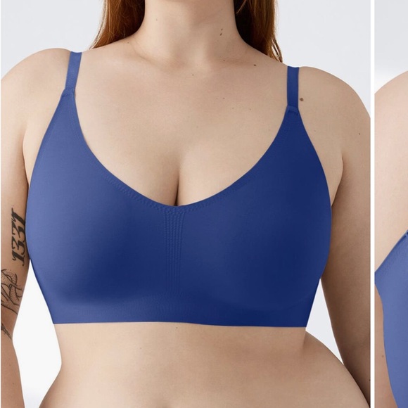 True & Co. Other - True & Co NEW M size Body Triangle Convertible strap Bralette